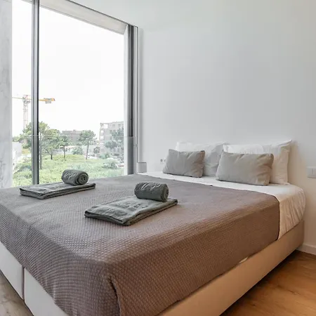 Bellevue | Sea & River View | Garage Lejlighed *